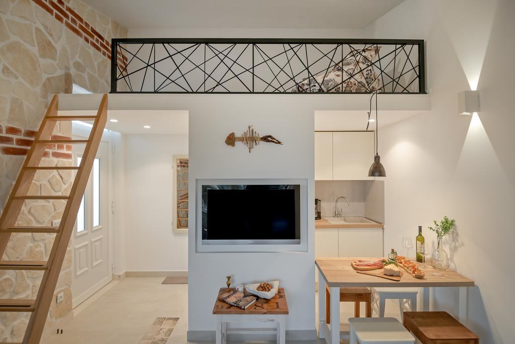 Arka Trogir Apartments - Seget Vranjica Kültér fotó