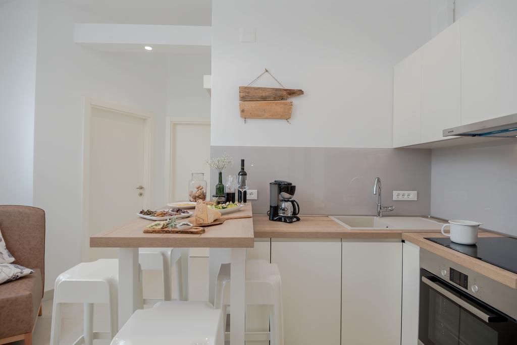 Arka Trogir Apartments - Seget Vranjica Kültér fotó