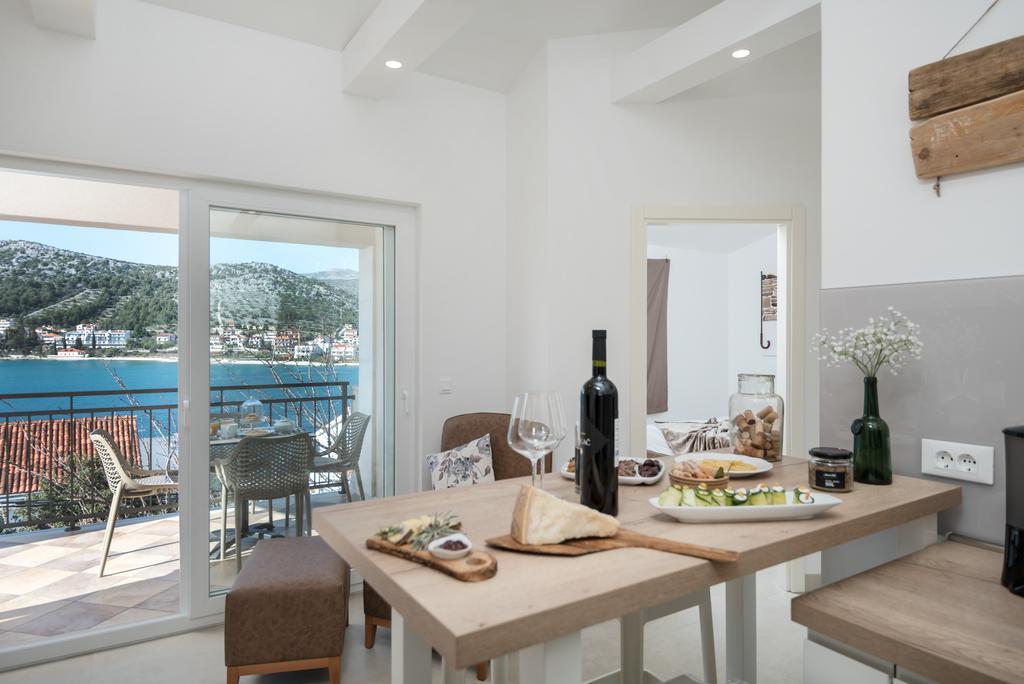 Arka Trogir Apartments - Seget Vranjica Kültér fotó