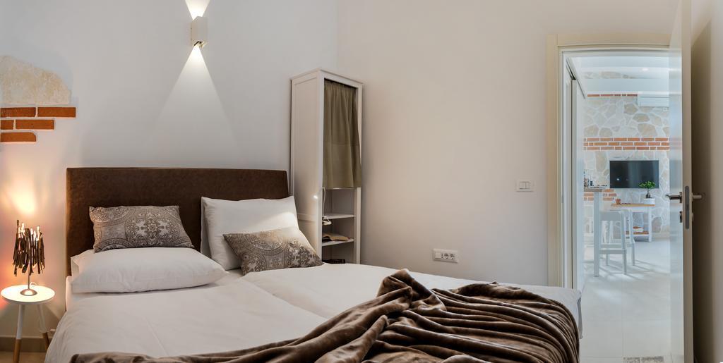 Arka Trogir Apartments - Seget Vranjica Kültér fotó