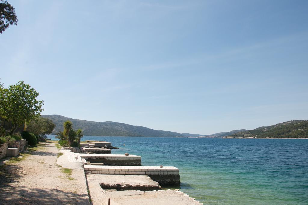 Arka Trogir Apartments - Seget Vranjica Kültér fotó