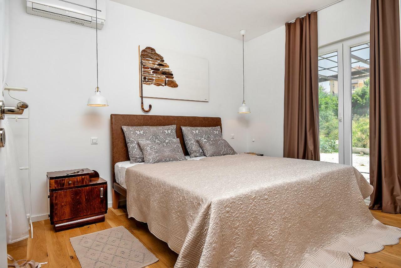 Arka Trogir Apartments - Seget Vranjica Kültér fotó